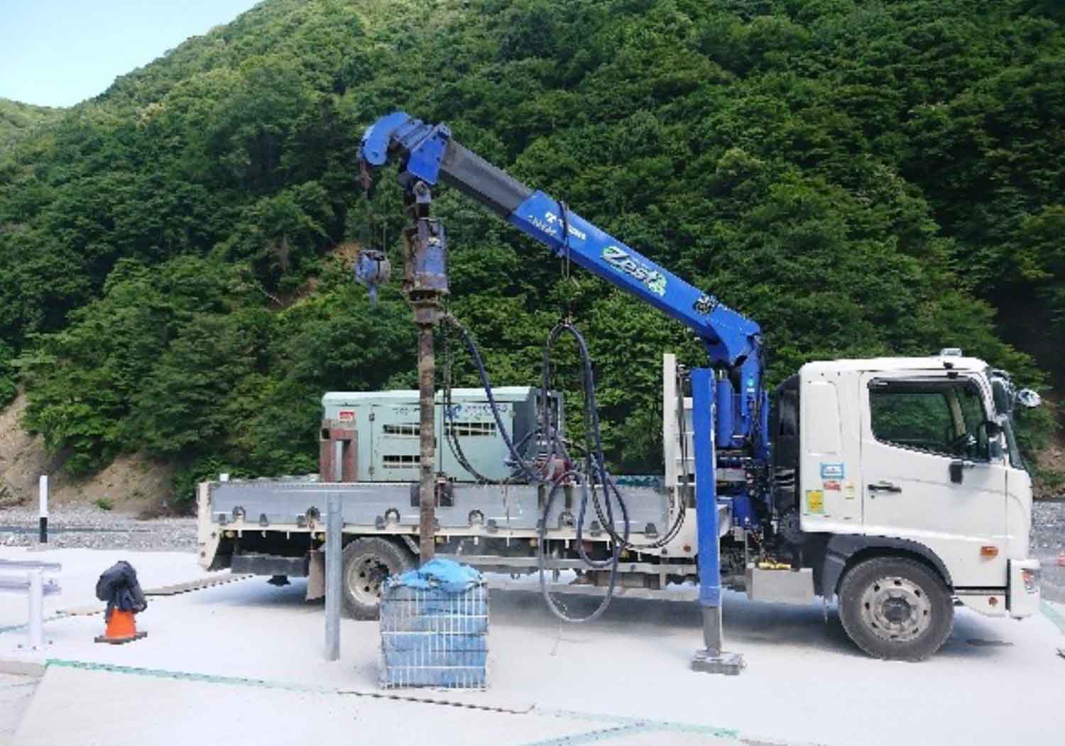 高速道路表示看板設置工事